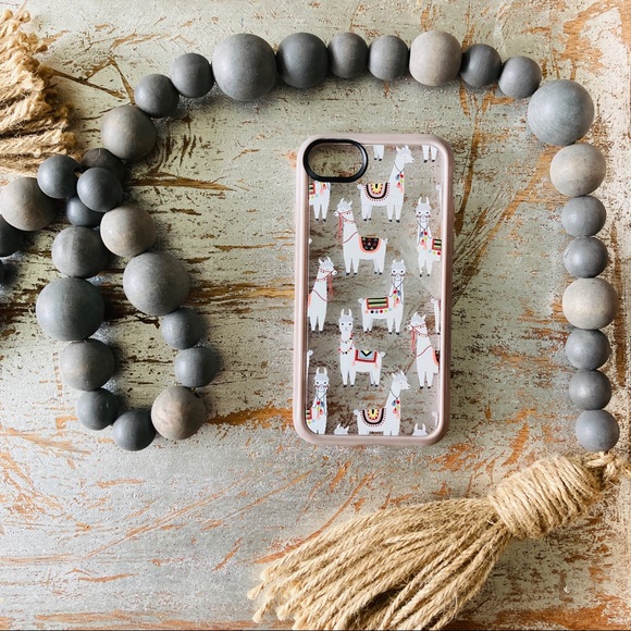 Casetify Accessories - Llama iPhone 7S/SE Case!